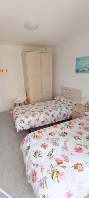 Apartamento Centrico En La Playa Con Piscina. Peniscola Exterior photo